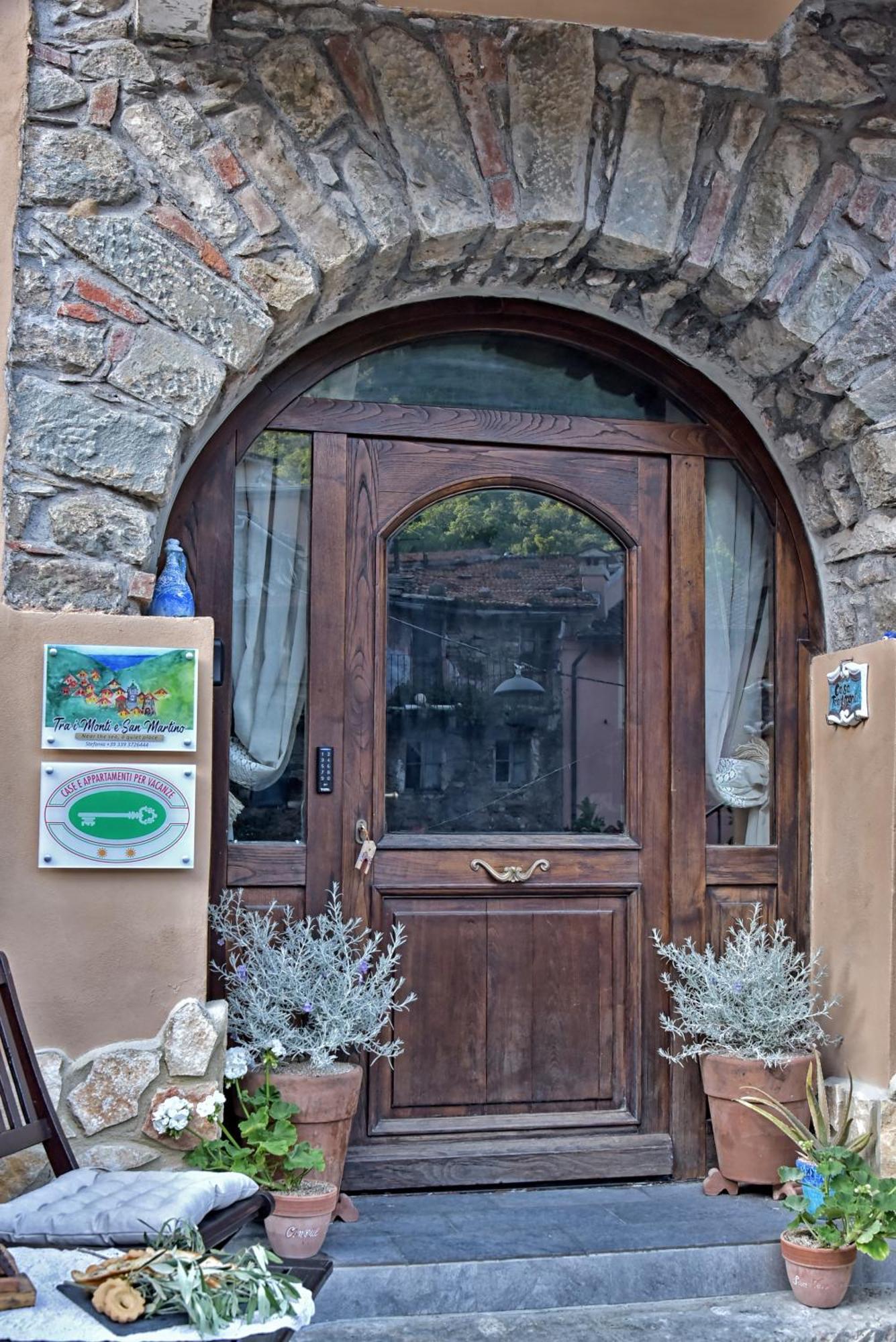 Casa Vacanze Tra I Monti E San Martino Biassa Dış mekan fotoğraf
