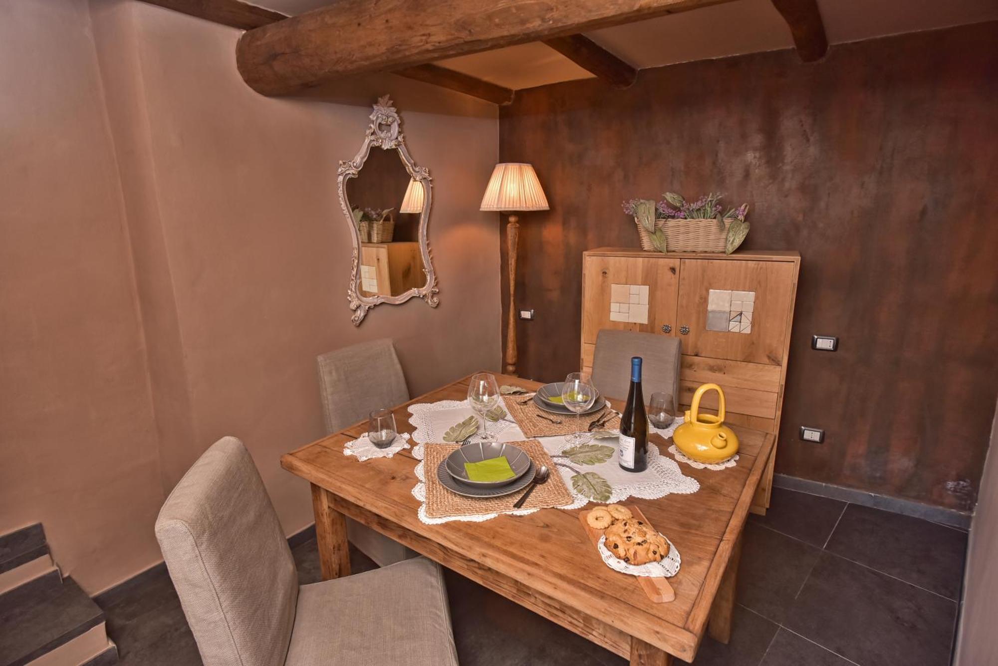 Casa Vacanze Tra I Monti E San Martino Biassa Dış mekan fotoğraf