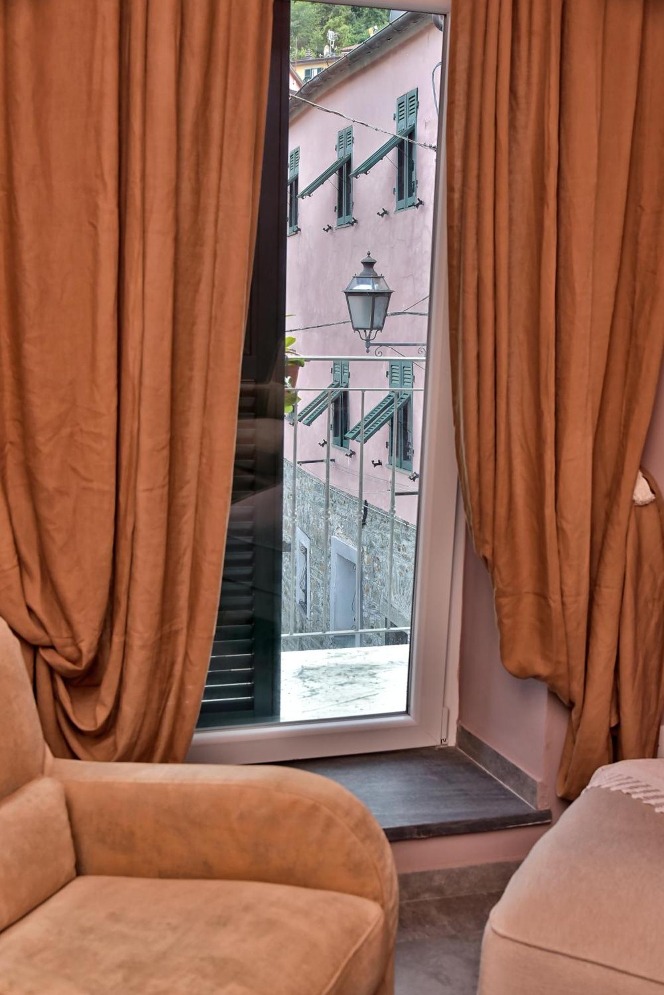 Casa Vacanze Tra I Monti E San Martino Biassa Dış mekan fotoğraf